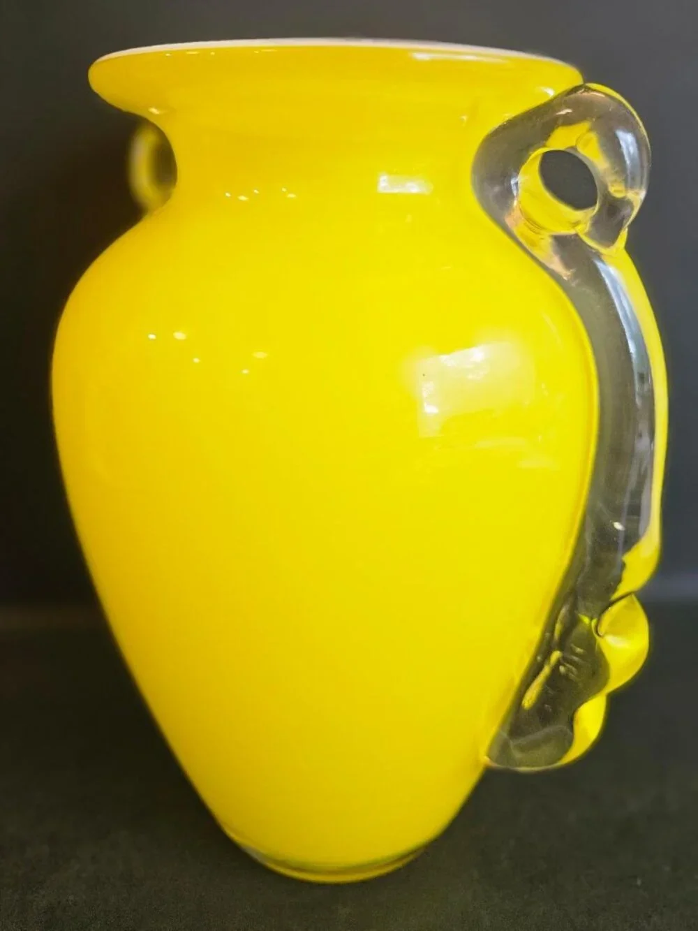 VTG lemon yellow hand blown art glass vase, clear glass handles, white interior